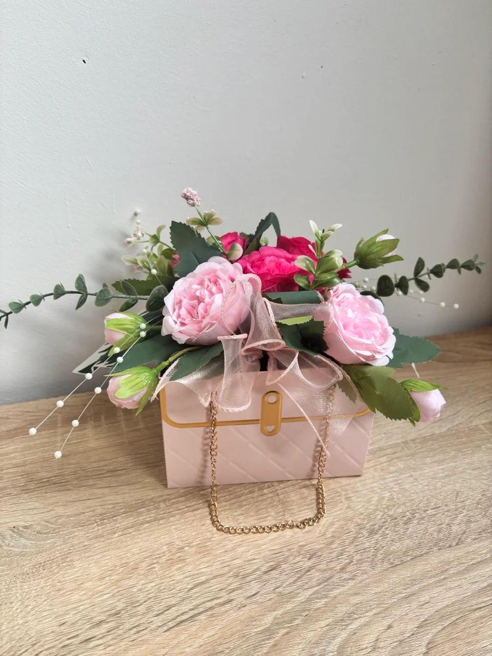 Rózsaszín-Fehér karácsonyi vázás dísz